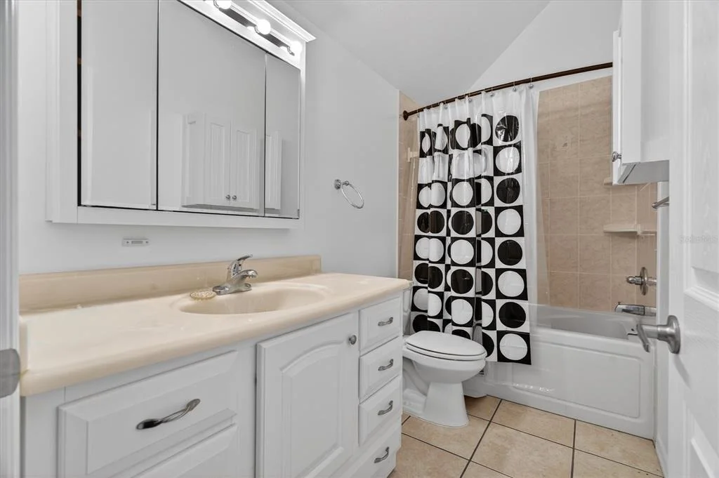 Photo of 38327 HAMRICH DRIVE