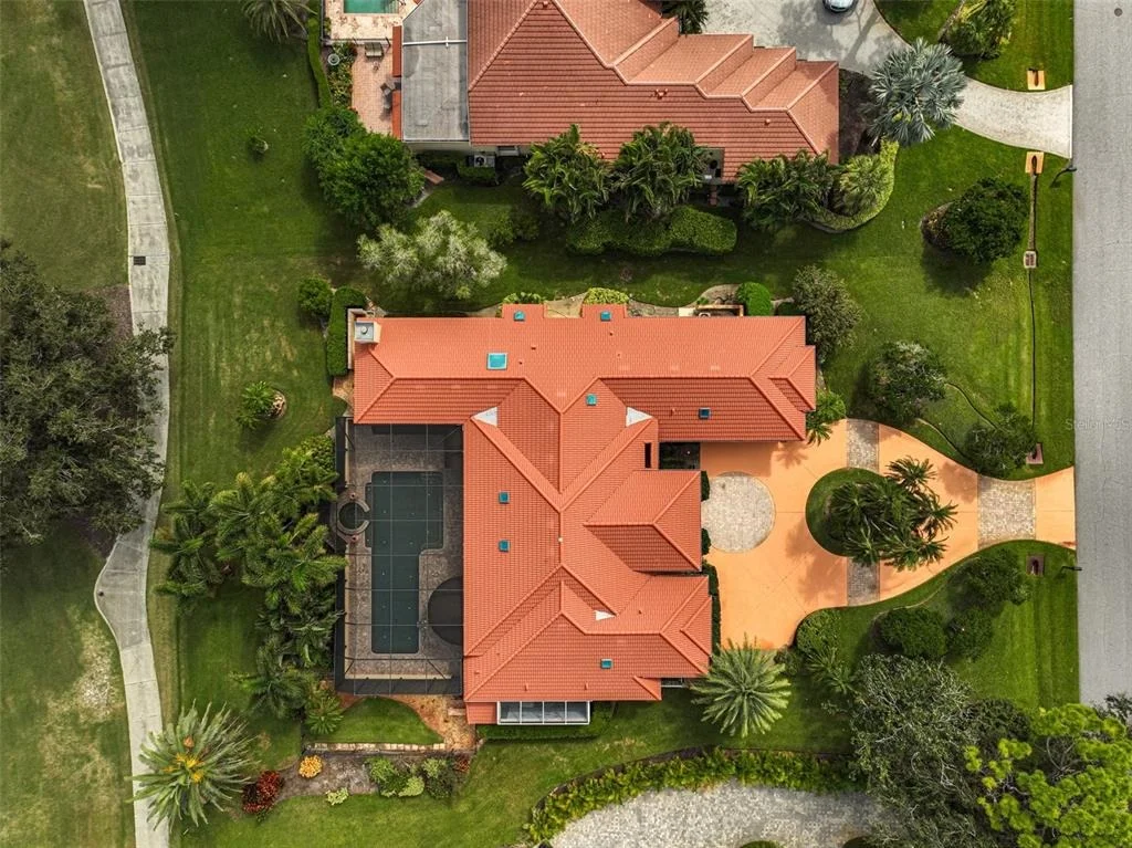 Photo of 909 MACEWEN DRIVE