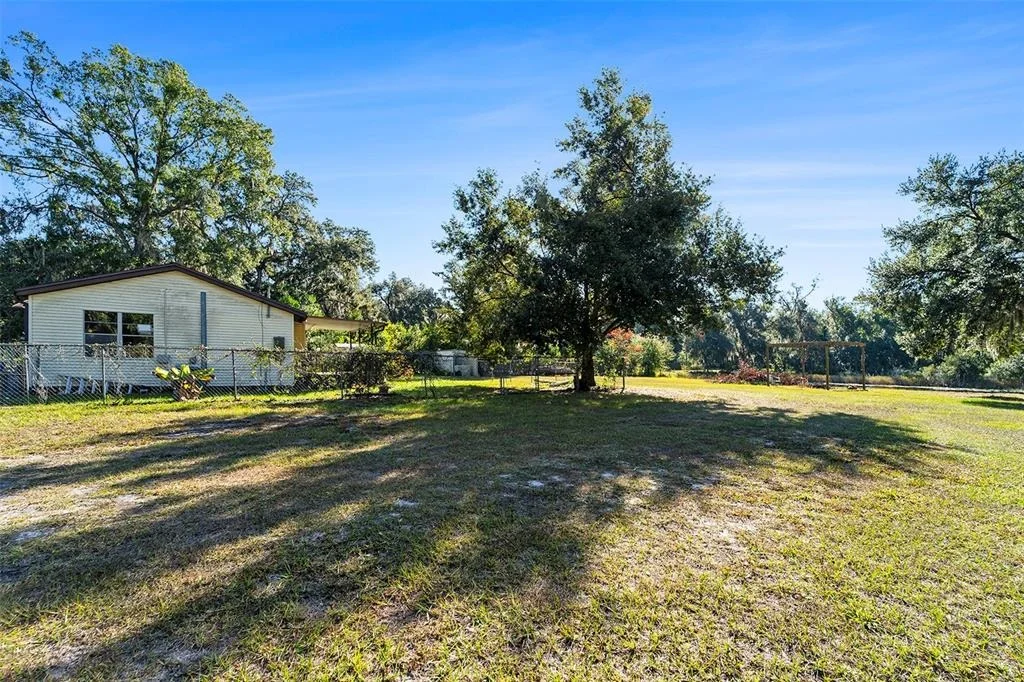 Photo of 2215 WALLACE ROAD