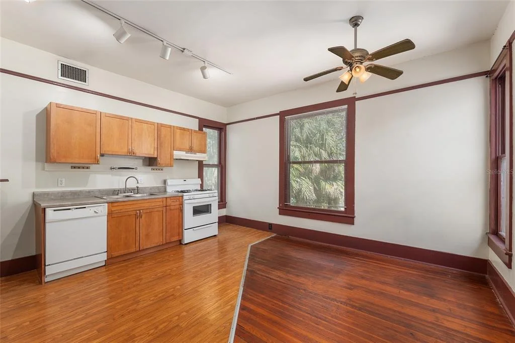 Photo of 306 NE 3RD STREET