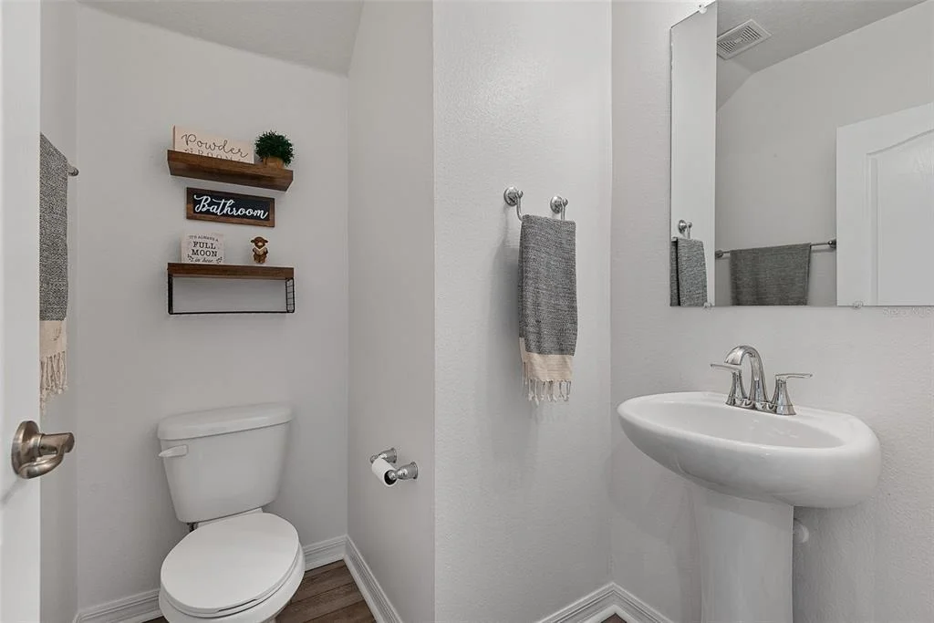Photo of 123 OAKLEAF WAY