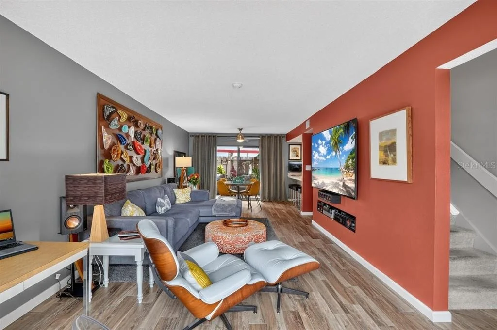 Photo of Unit 310 at 4001 BENEVA ROAD