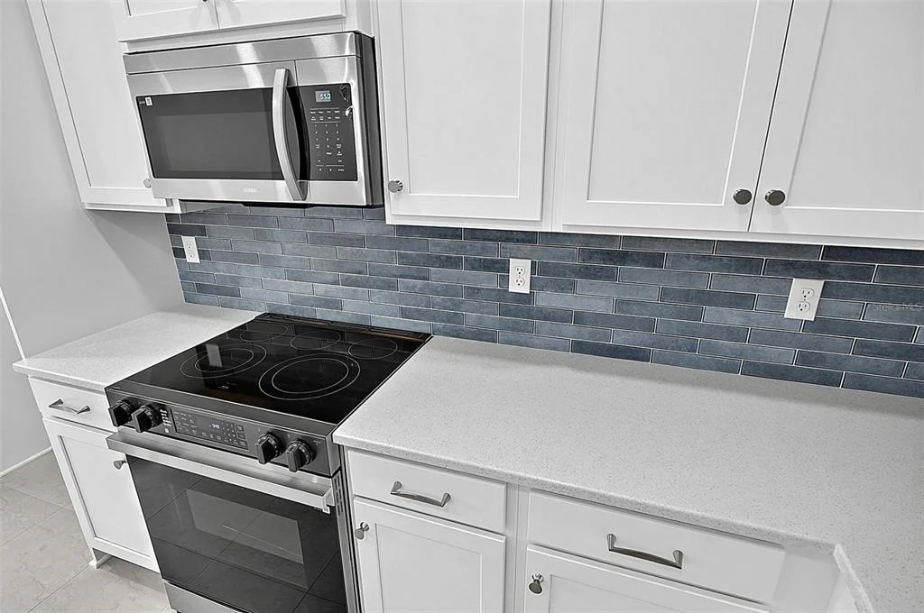 Photo of 10 PERSIMMON DRIVE