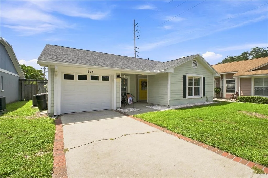 Photo of 864 FRANKLIN CIRCLE