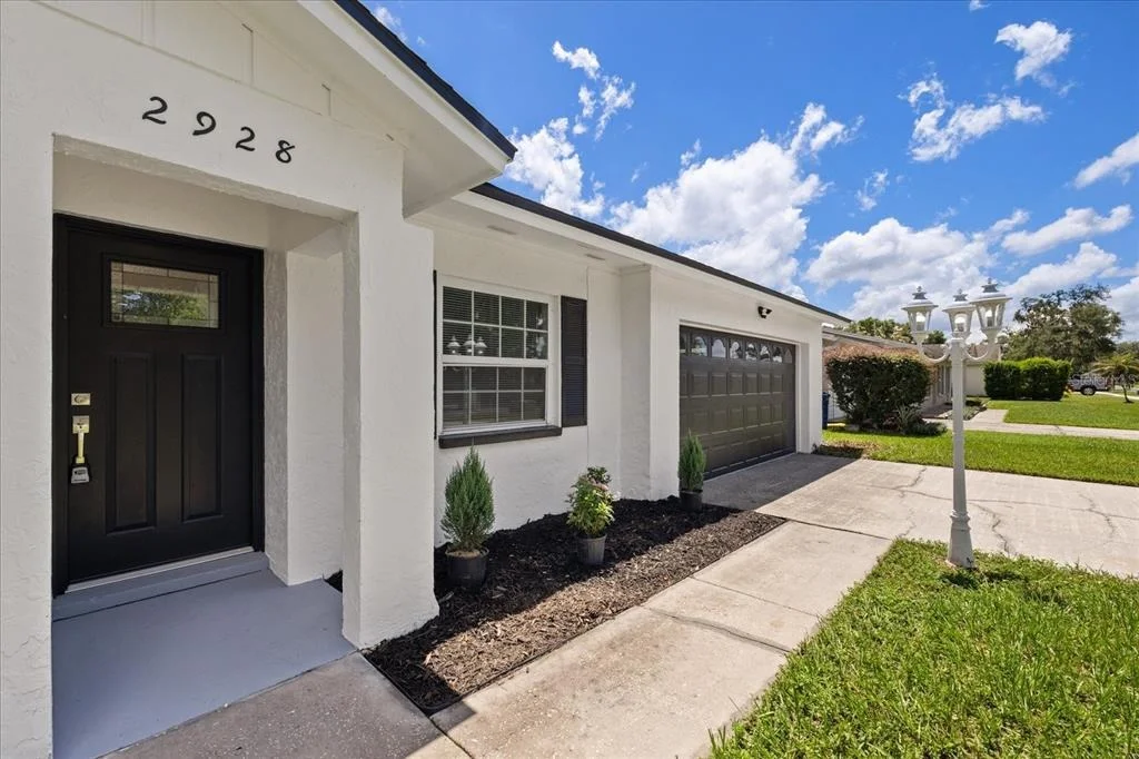 Photo of 2928 FOREST CIRCLE