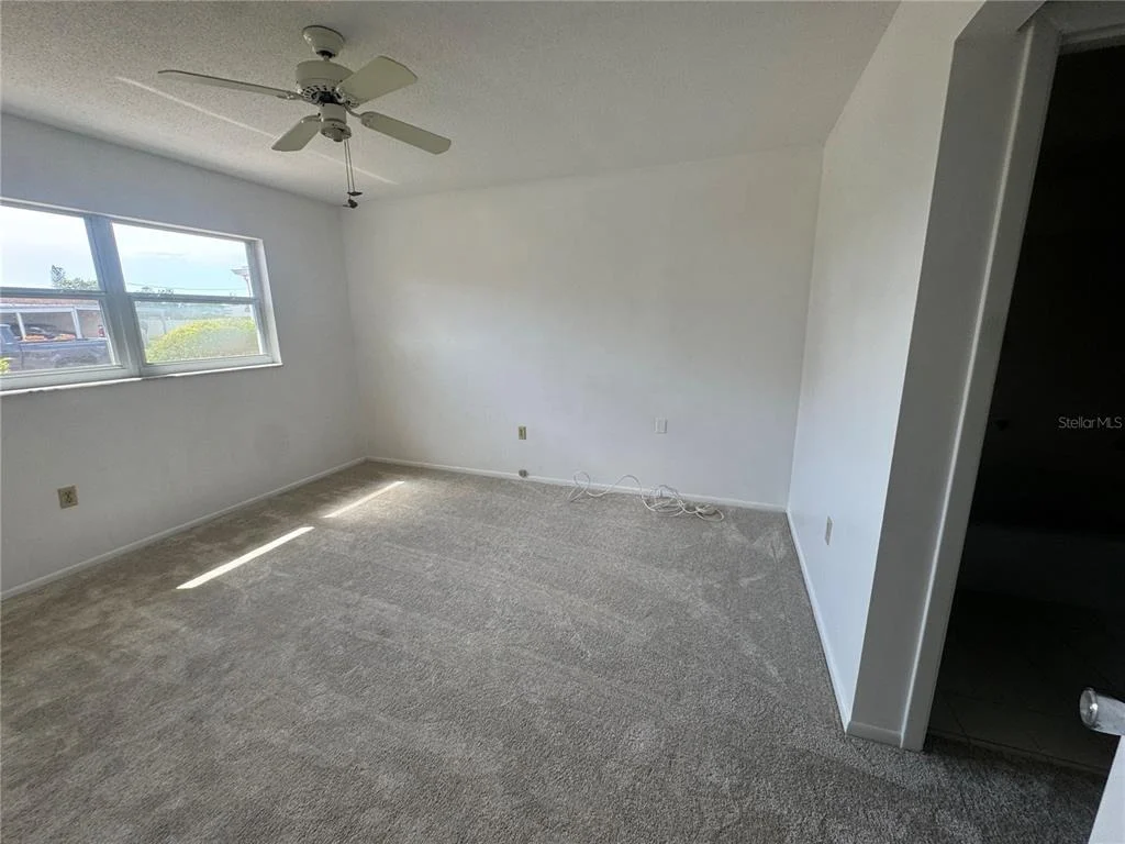 Photo of 652 PARK CIRCLE