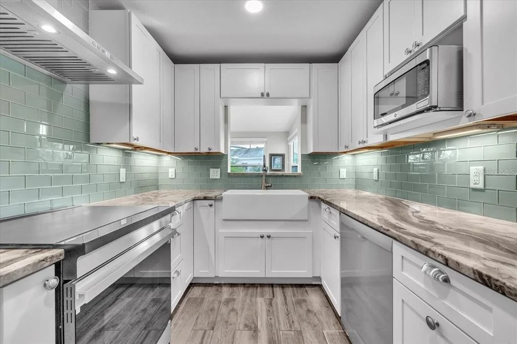 Photo of 904 INLET CIRCLE