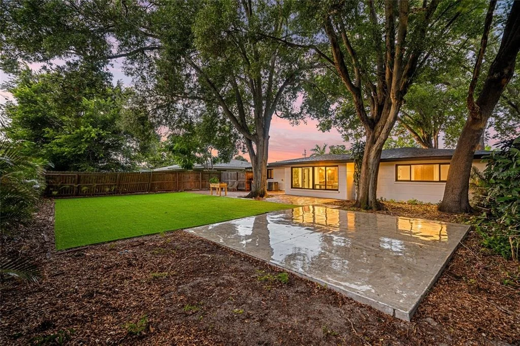 Photo of 2410 VALENCIA DRIVE