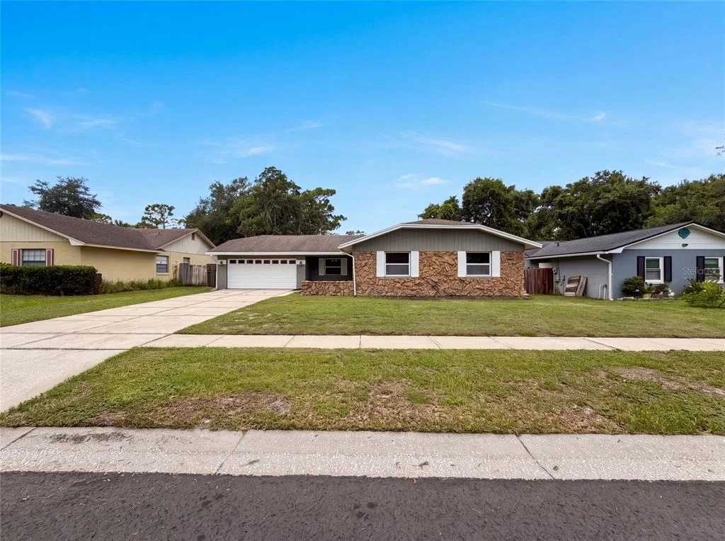 Photo of 963 SEQUOIA DRIVE
