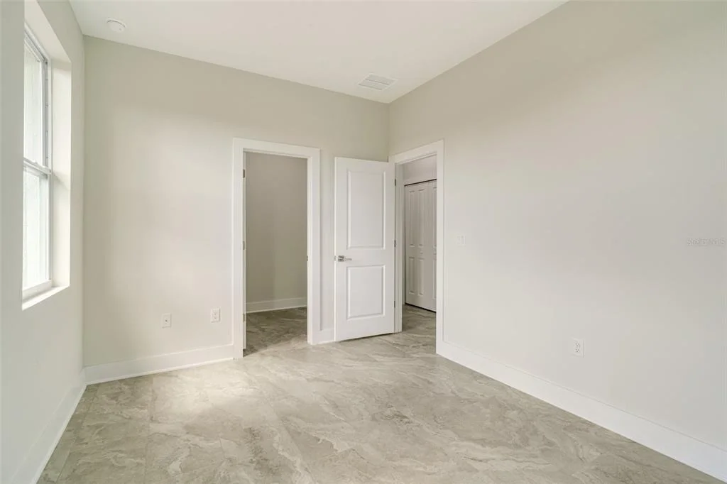 Photo of 384 BAYTREE DRIVE