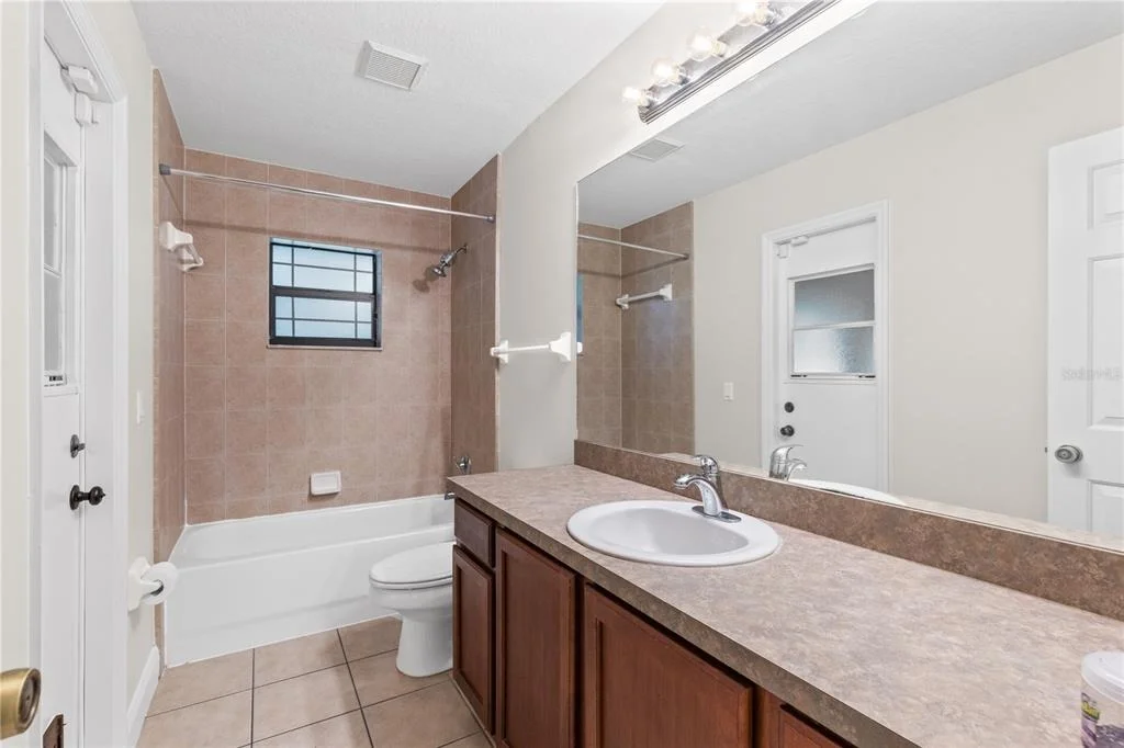 Photo of 4924 RAYLENE WAY