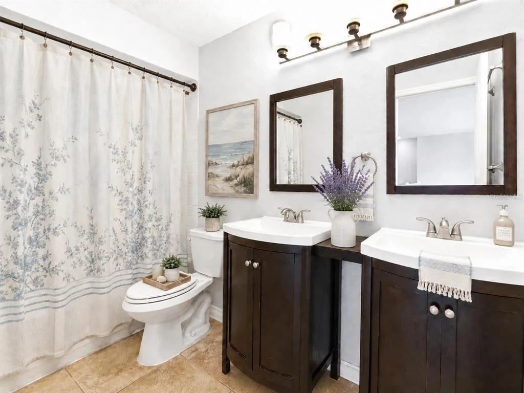 Photo of 1610 LEDGESTONE DRIVE