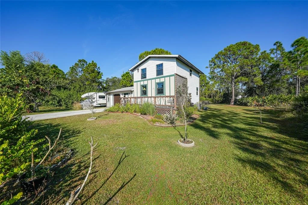 Photo of 28094 CHINQUAPIN DRIVE