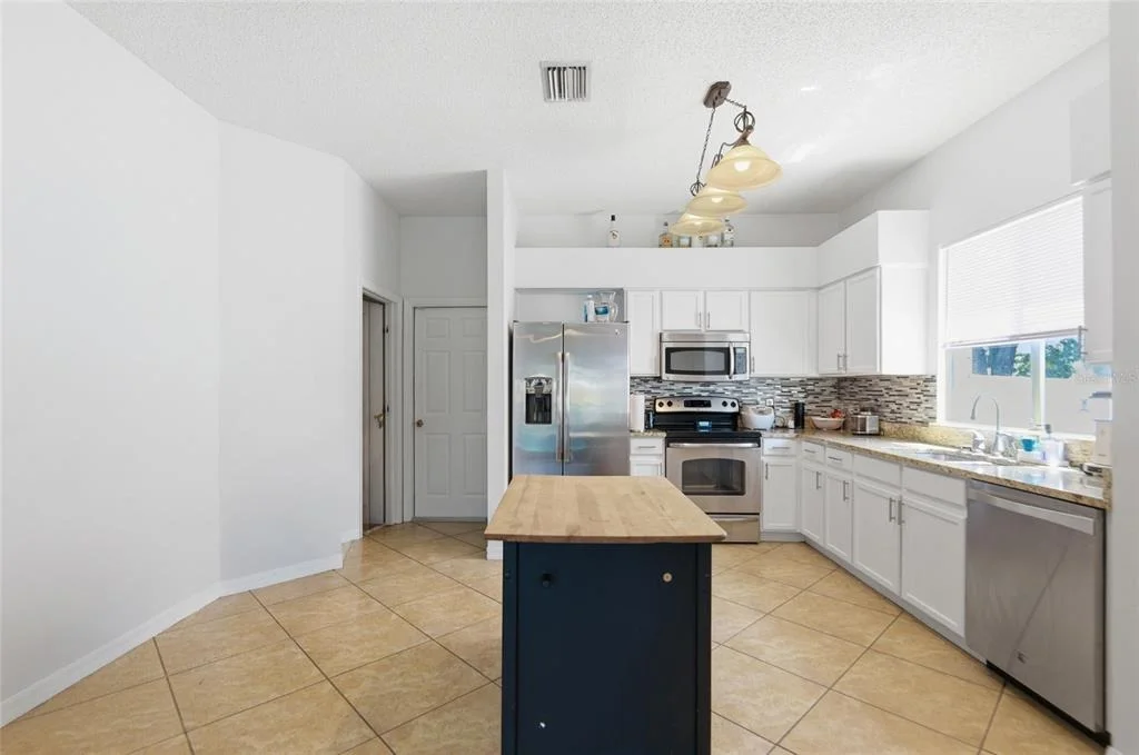 Photo of 12640 LONGCREST DRIVE