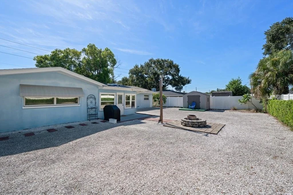Photo of 1690 PINEHURST ROAD