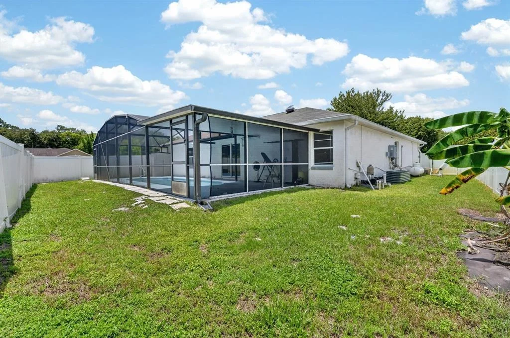 Photo of 20 LAKE MEADOW WAY