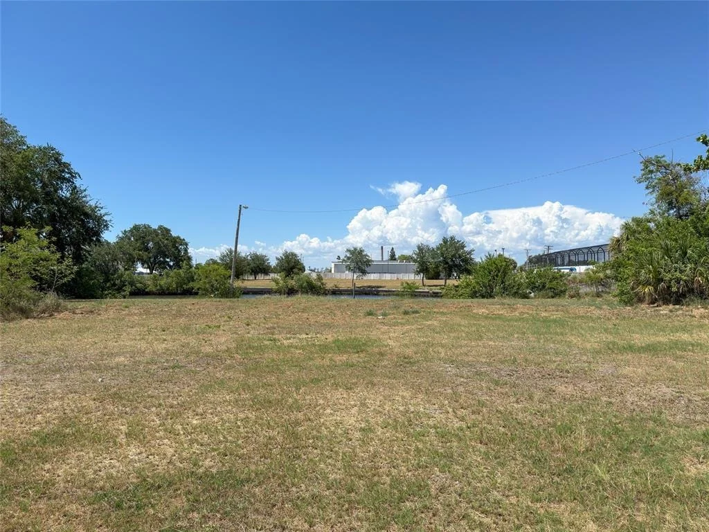 Photo of 601 FLAMINGO DRIVE