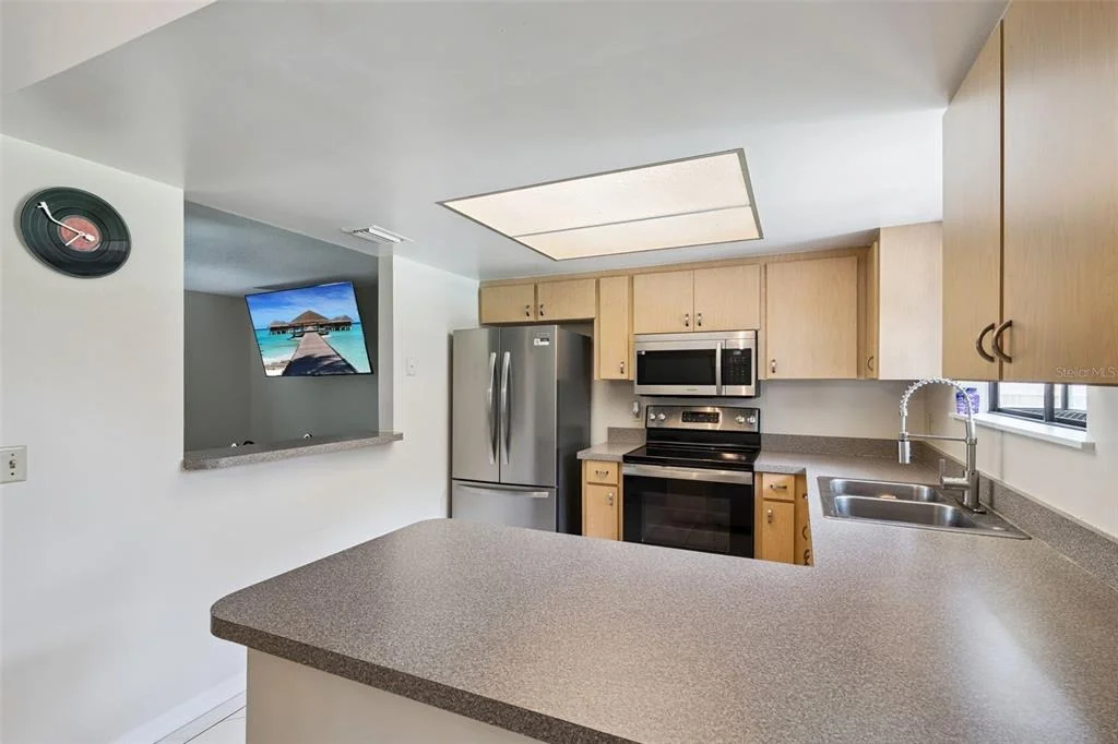 Photo of 853 SYLVIA DRIVE