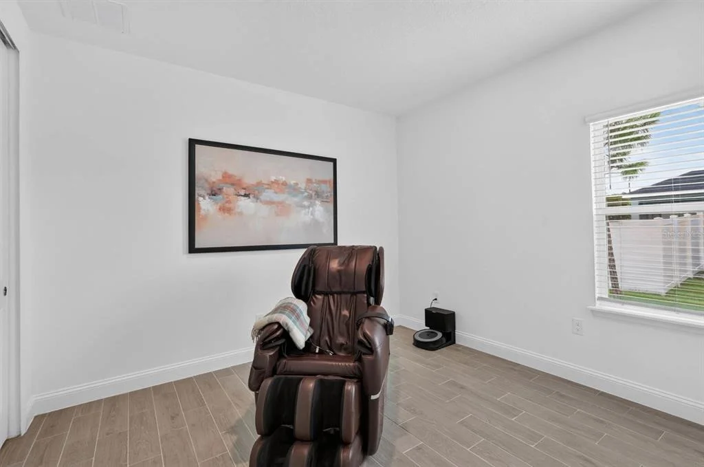 Photo of 2173 RAGLAN CIRCLE