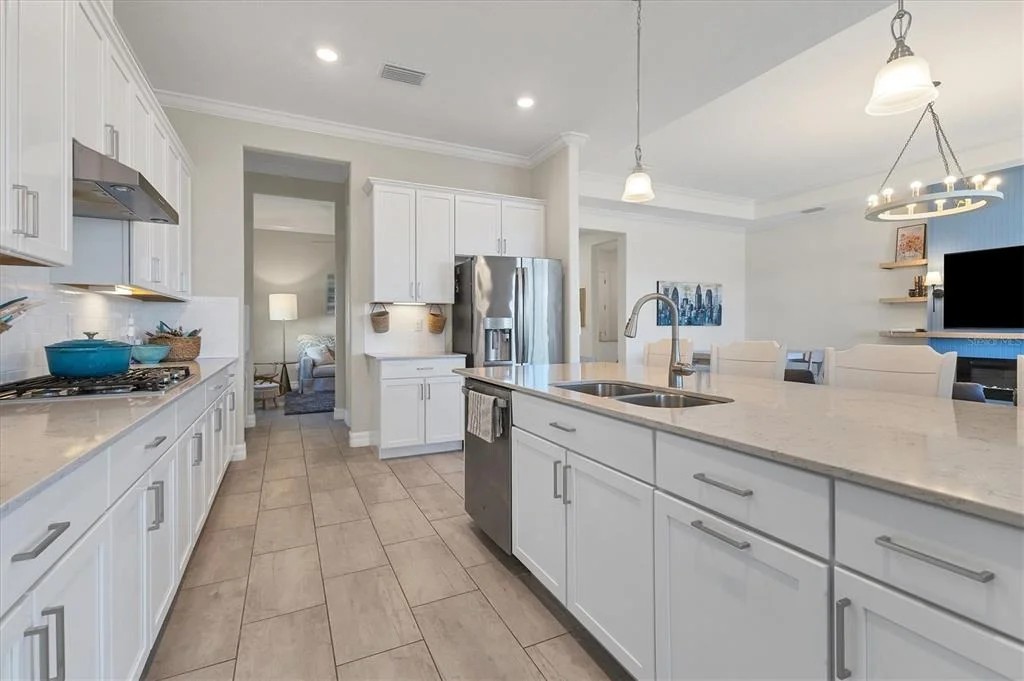 Photo of 7028 HIGHGATE LANE