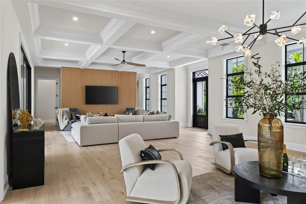 Photo of 656 TROPICAL CIRCLE