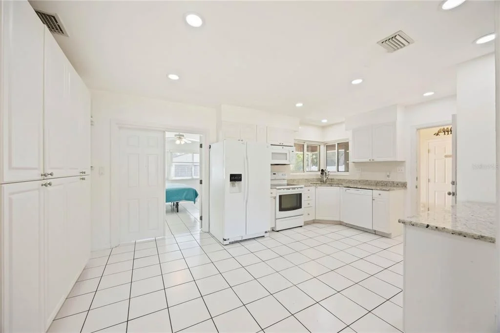 Photo of 2811 17TH AVENUE W