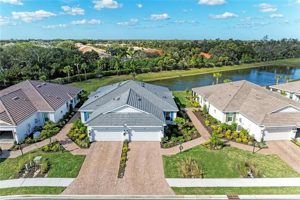 Photo of 6017 MESA GLEN
