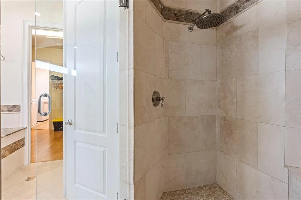 Photo of 3952 VERSAILLES DRIVE