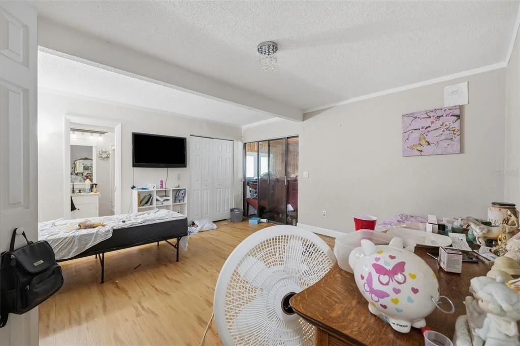 Photo of 15499 OAKCREST CIRCLE