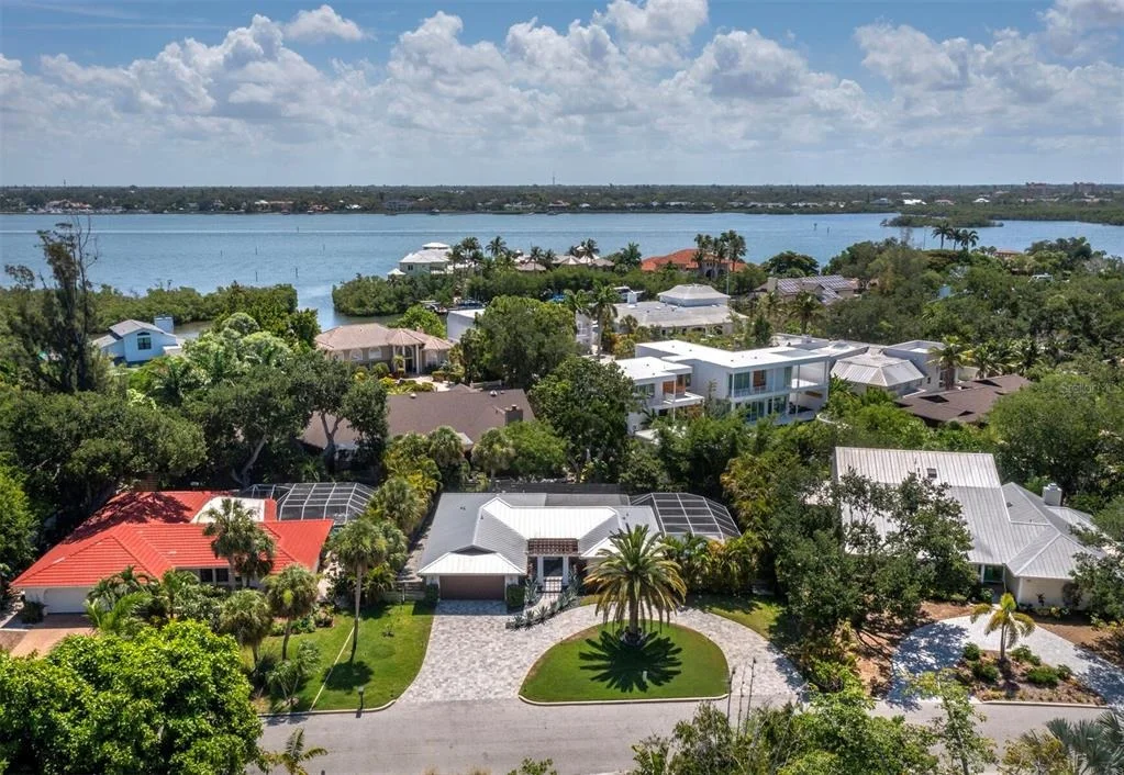 Photo of 622 TROPICAL CIRCLE