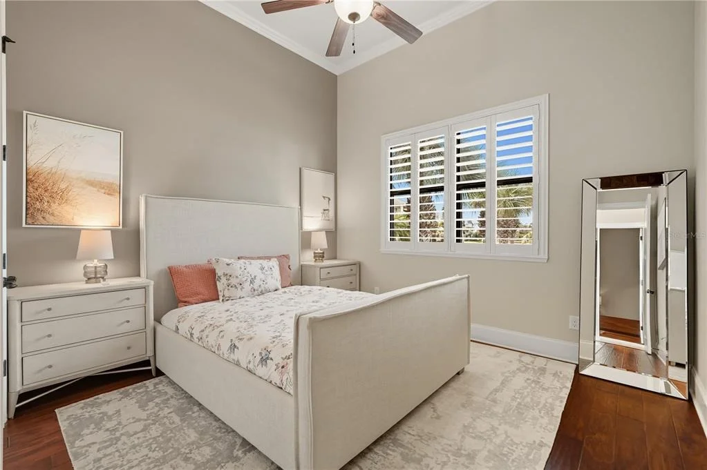 Photo of 355 OCEAN CREST DRIVE