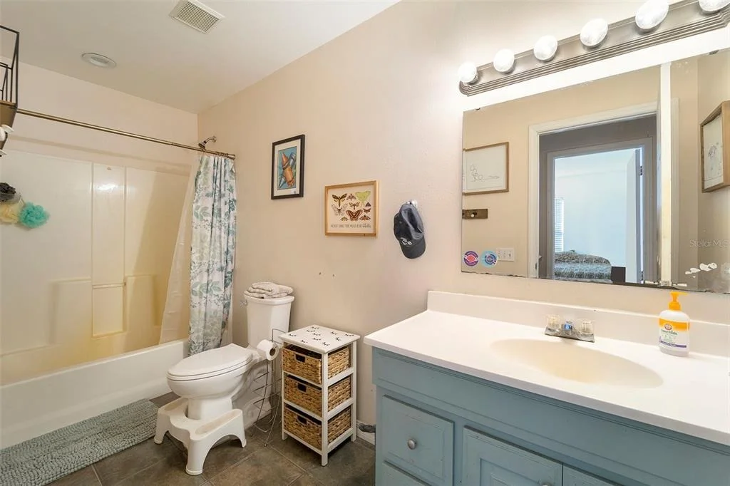 Photo of 2215 WALLACE ROAD