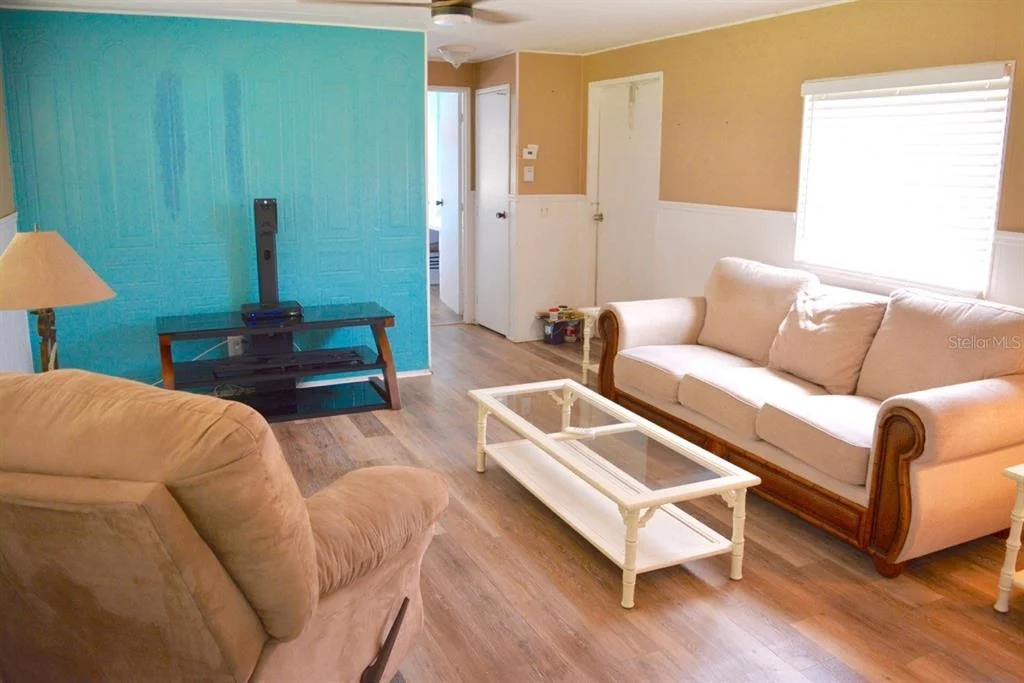 Photo of 15266 CIRCLE DRIVE