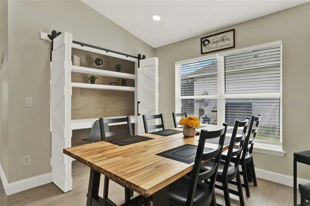 Photo of 188 RIDGEMONT COURT