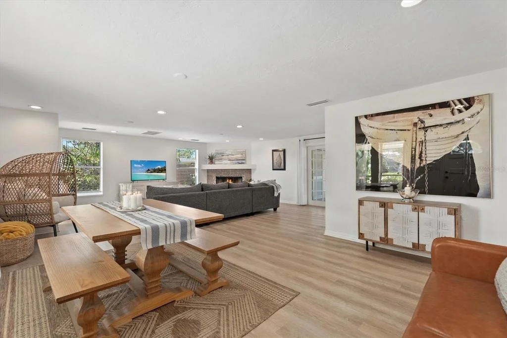 Photo of 5868 DENISON DRIVE