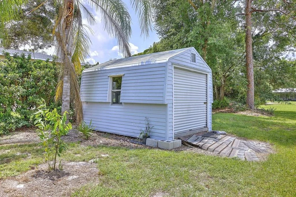 Photo of 2307 FAIRWAY LANE