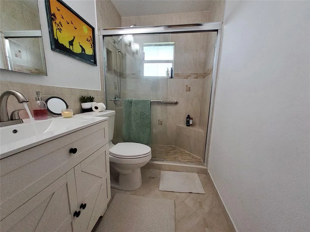 Photo of 1319 MANOR DRIVE