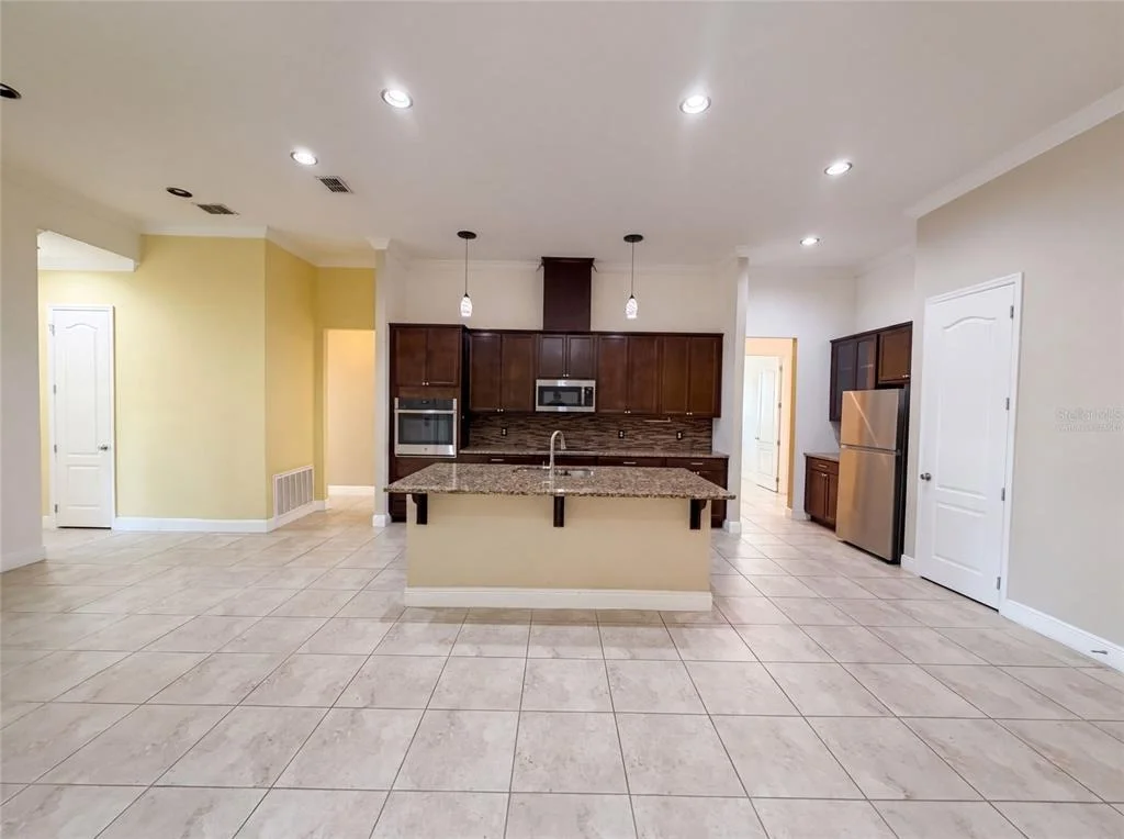 Photo of 918 BLACKTHORN DRIVE