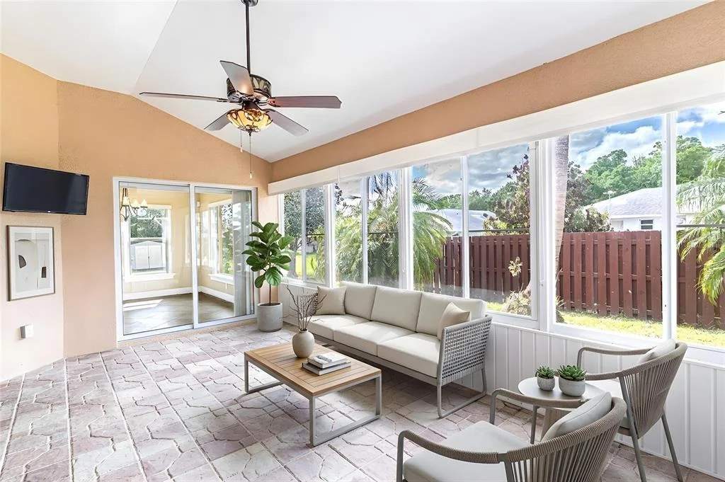 Photo of 3715 SEBRING PARKWAY