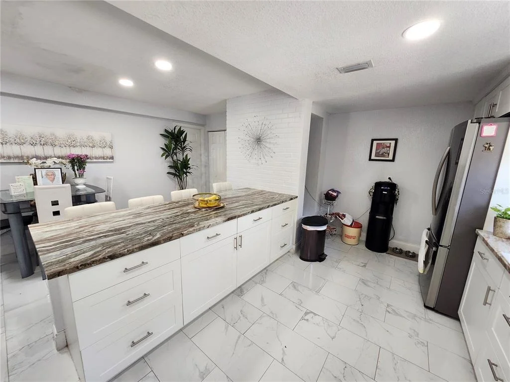 Photo of 10805 DESOTO ROAD