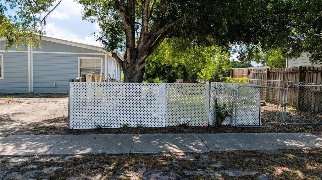 Photo of 5350 CASTLEMAN DRIVE