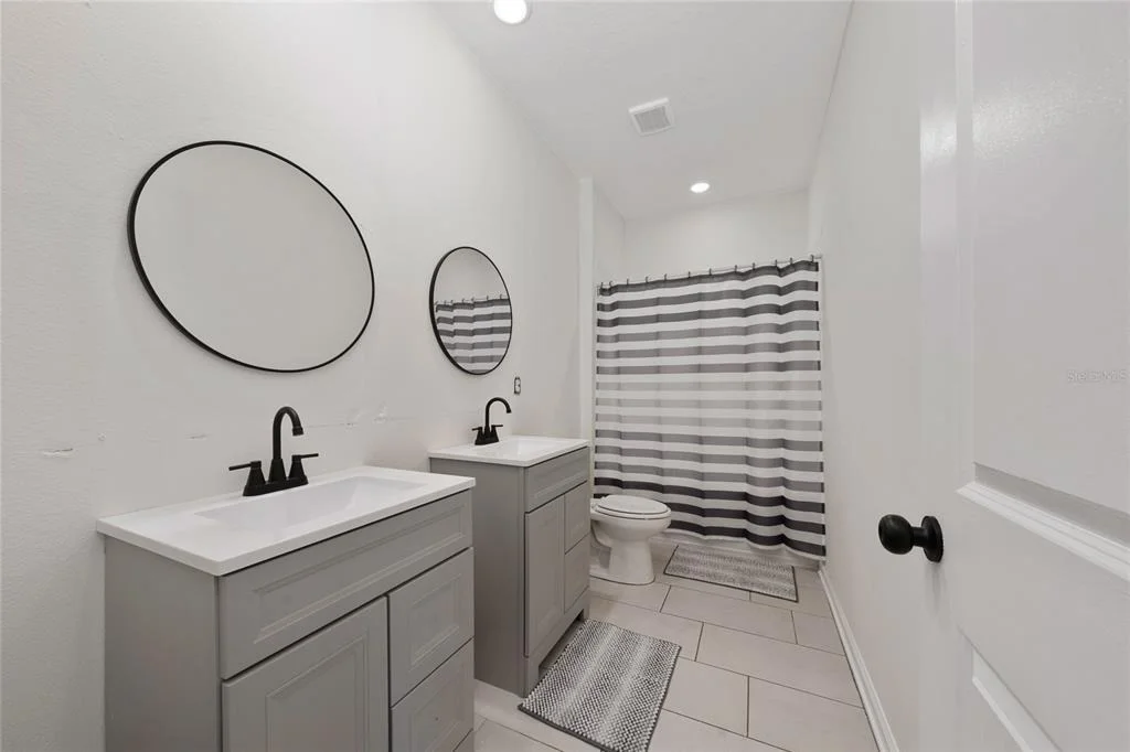 Photo of 6404 SPRUCEPINE LANE