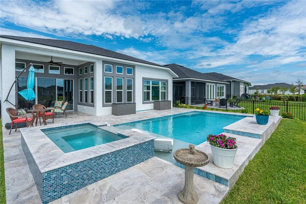 Photo of 268 MOSAIC BOULEVARD