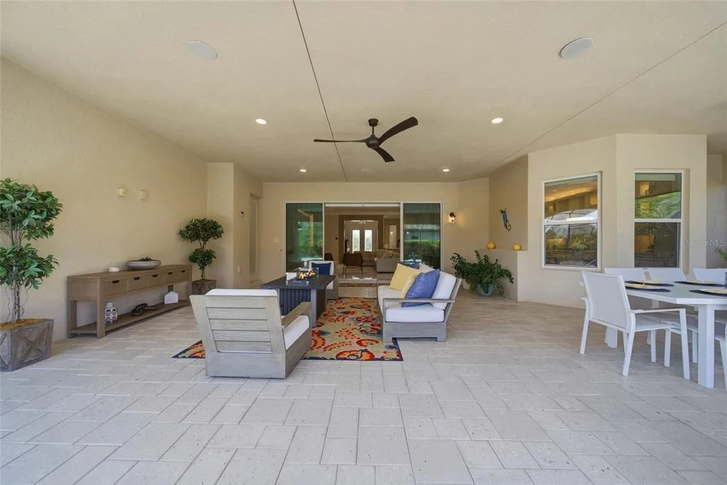 Photo of 2420 COCO PALM CIRCLE