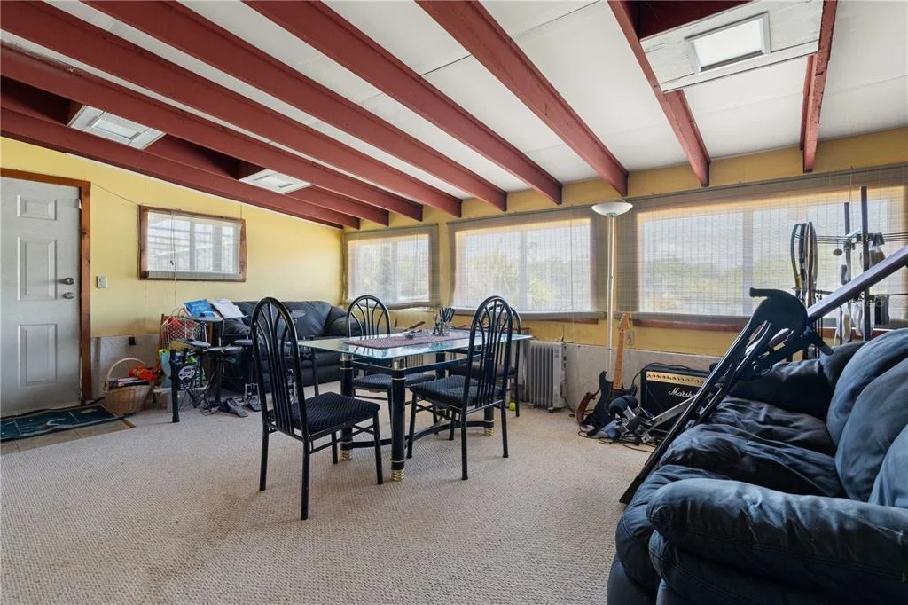 Photo of 2065 DUNCAN ROAD