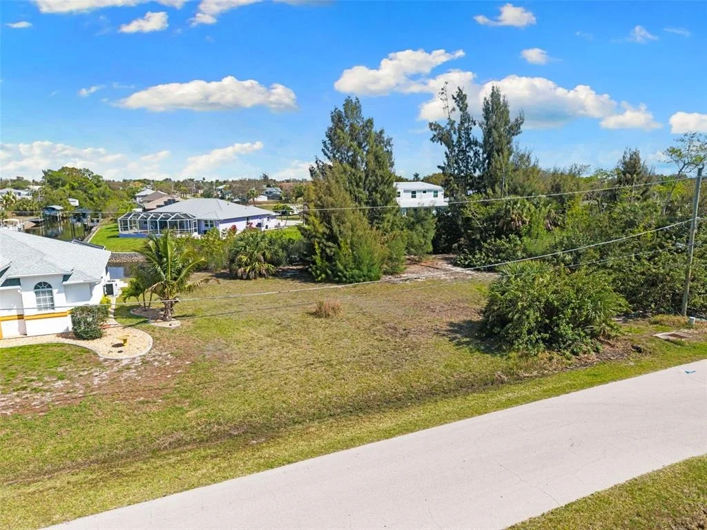 Photo of 2524 LARKSPUR DRIVE