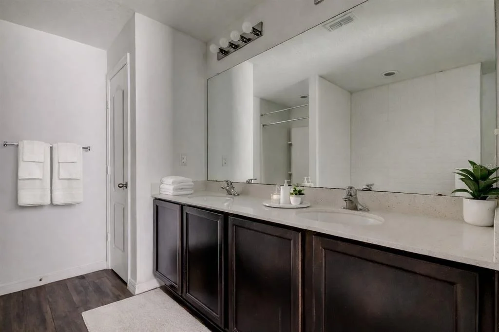 Photo of 1739 CHATHAM GREEN CIRCLE