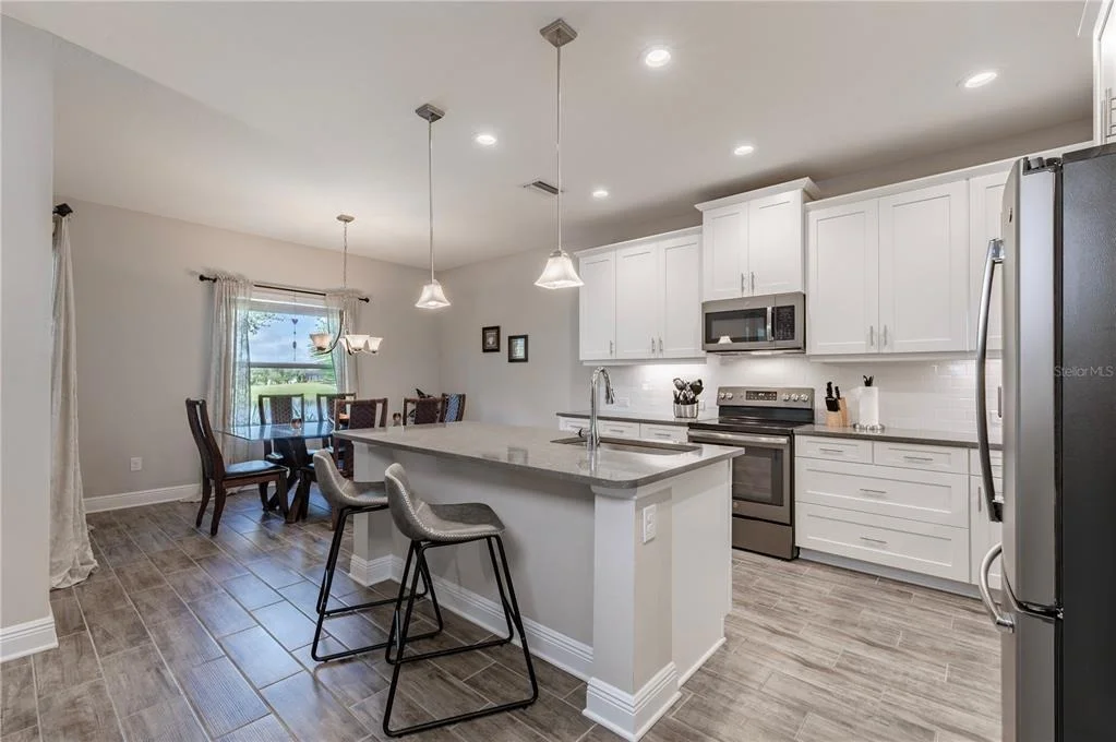 Photo of 1117 THORNBURY DRIVE