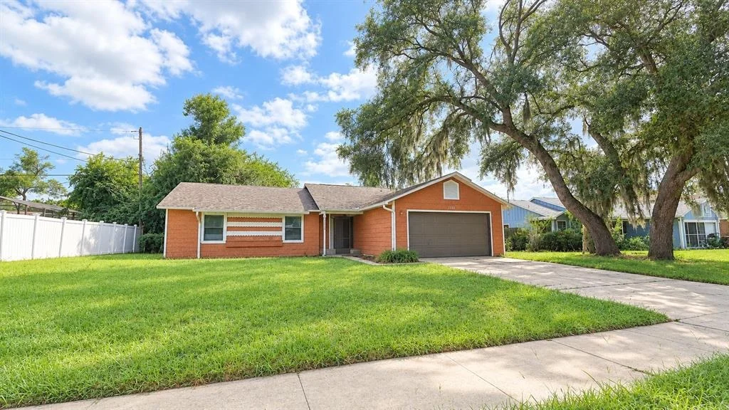 Photo of 2585 DERBY DRIVE