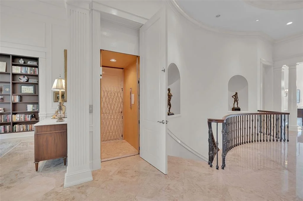 Photo of 8132 SANDERLING ROAD